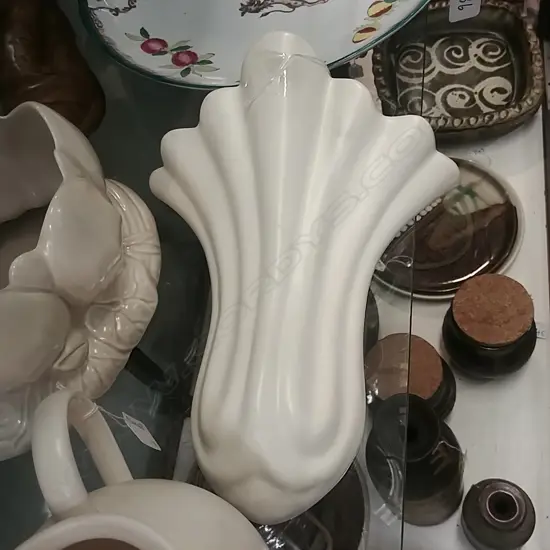 CROWN LYNN WALL VASE