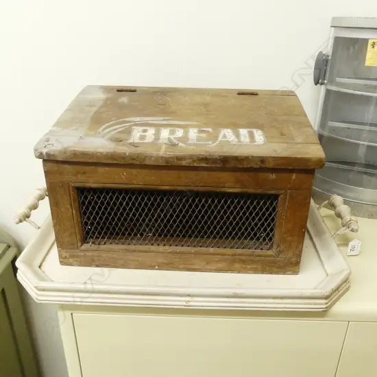 PAINTED BREAD BIN W/ TRAY