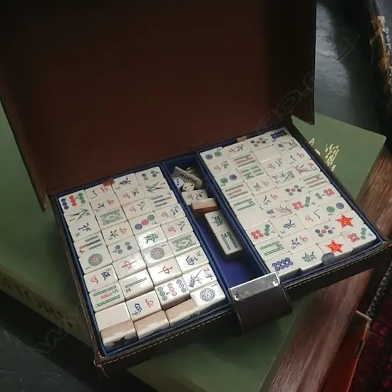 MAH JONG SET