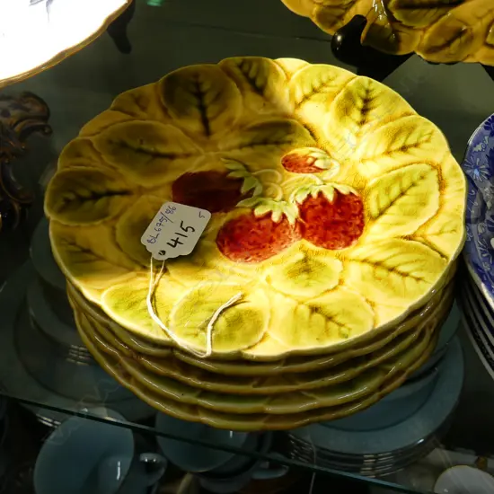 5 SMALL SERREGUEMINES PLATES