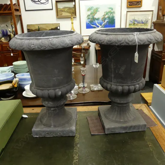 PR CAMPAGNA GARDEN URNS