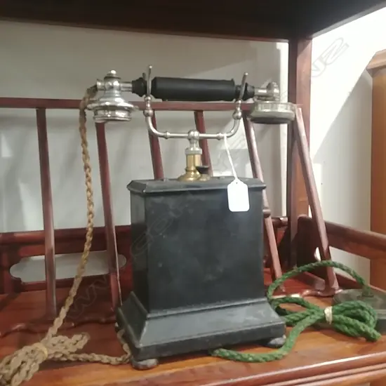 VINTAGE PHONE CRADLE TOP SIDE WIND