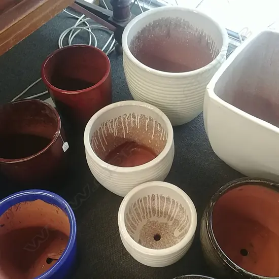 SET 3 GARDEN POTS WHITE GLAZED RIBBED