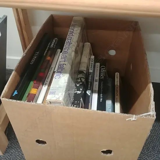 BOX OF BOOKS ART & WEAVING