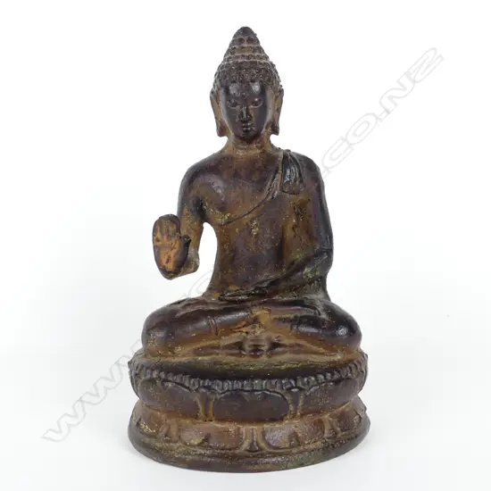 BRONZE SEATED BUDDHA
