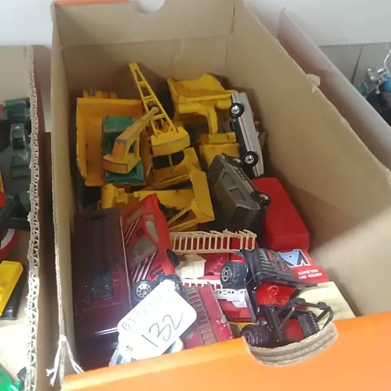 BOX 20 MATCHBOX DINKY & BIKE MODELS