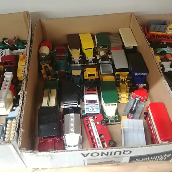 BOX 23 MATCHBOX & OTHER TOYS