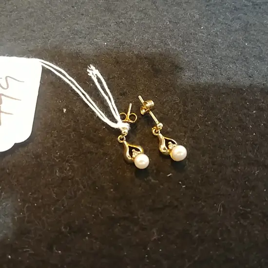 9CT GOLD PEARL AND DIAMOND DROP EARRINGS