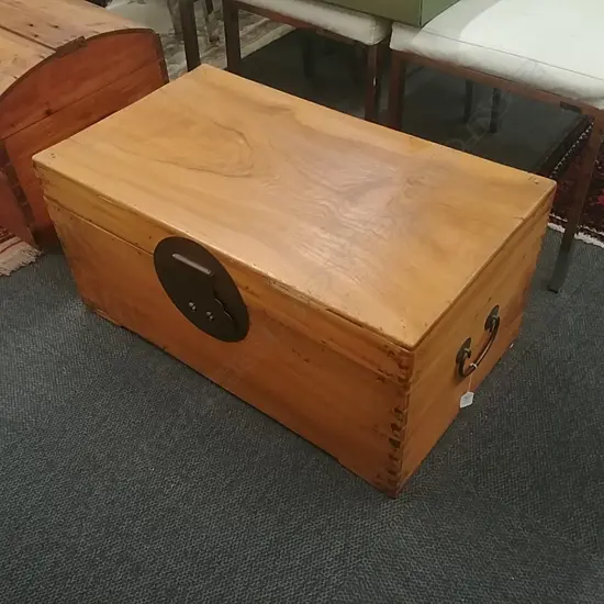 CHINESE CAMPHOR WOOD CHEST