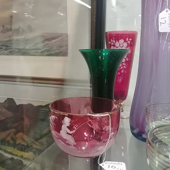 VICT GLASS BOWL/VASE + GLASS