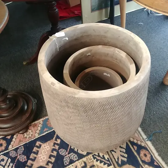 SET 3 TERRACOTTA GARDEN POTS COMBED