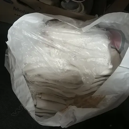 LARGE LOT OF TABLE LINEN