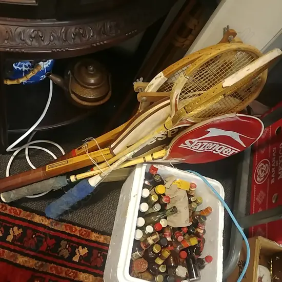 COLLECTION OF VINTAGE SQUASH RACKETS 