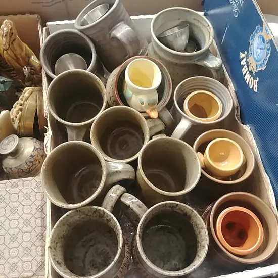 BOX POTTERY MUGS EGG CUPS ETC