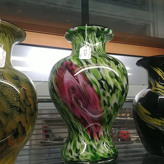 "KAMEI" ART GLASS, GREEN /PINK/BLACK  4081