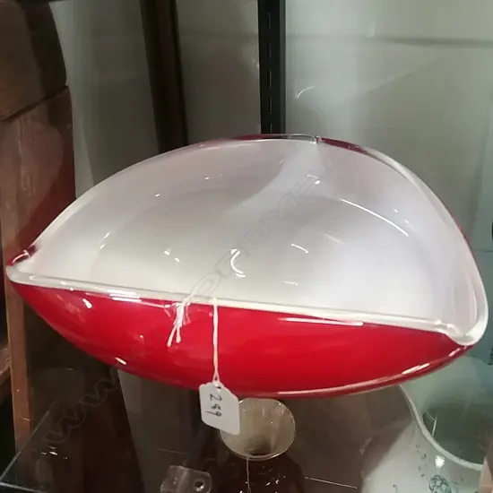 "KAMEI" ART GLASS, RED/WHITE BOWL