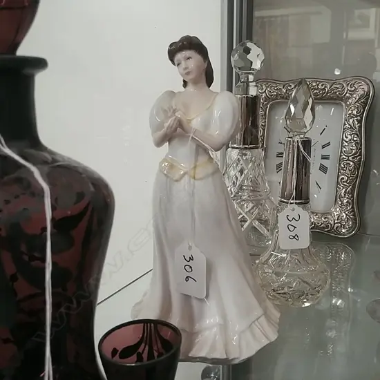 ROYAL DOULTON FIGURE - MARIA