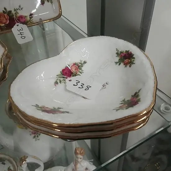 R.A OCR 3 HEART DISHES WITH LOVE