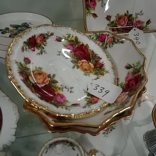 R.A OCR 3 DISHES/PIN TRAYS 3 D