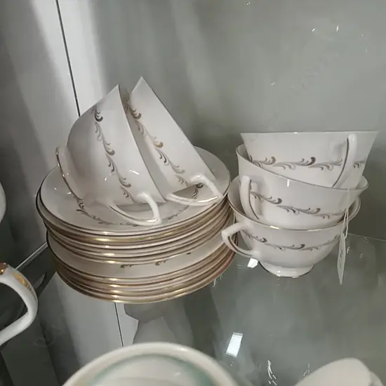 R/DOULTON RONDO TEA SET