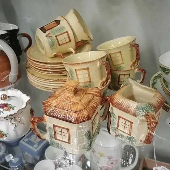 KEELE ST COTTAGE TEA SET