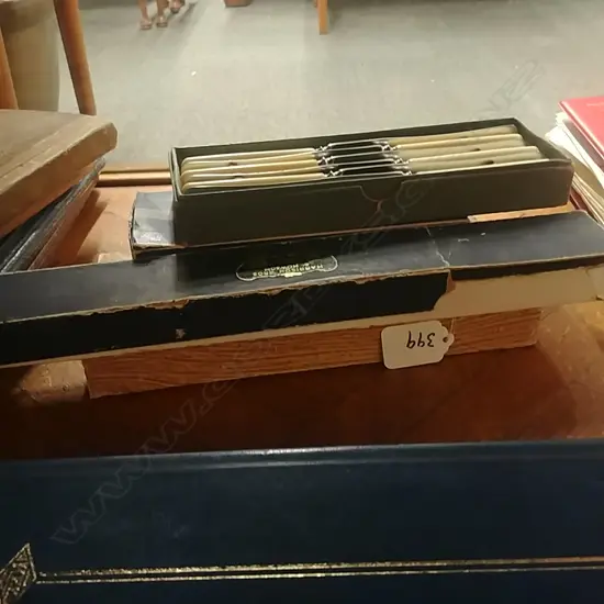 4 BOXED CUTLERY SETS