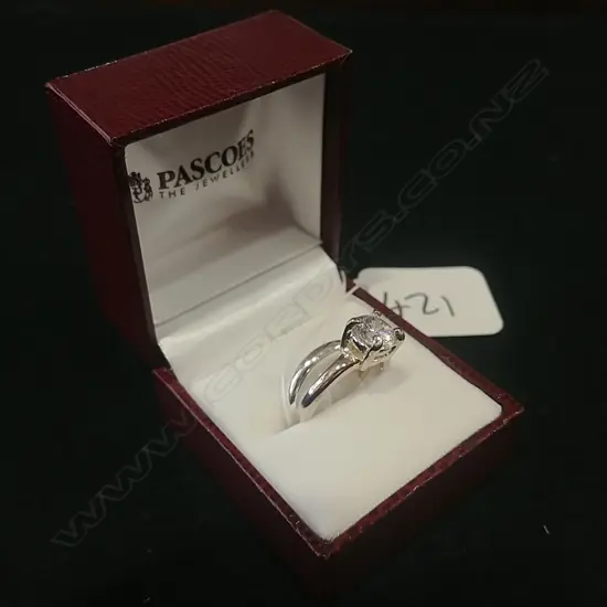 FAUX WHITE GOLD AND DIAMOND RING SET