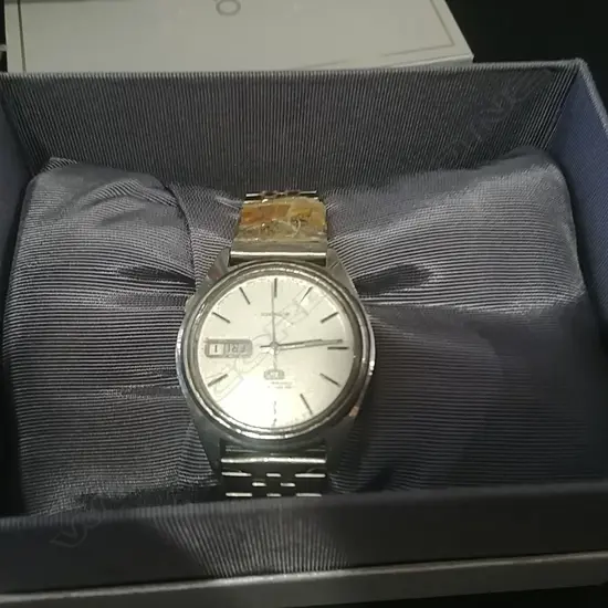 CASED SEIKO WATCH