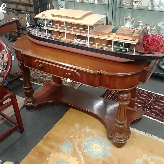 VICT MAHOGANY SIDE TABLE