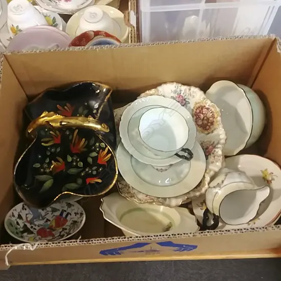 BOX LOT MIXED CHINA