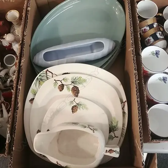 BOX LOT C/LYNN & MIDWINTER CHINA
