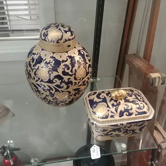 GINGER JAR &  LIDDED BOX