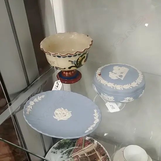 W/W JASPERWARE DISH & LIDDED BOX + TORQUAY FOOTED BOWL