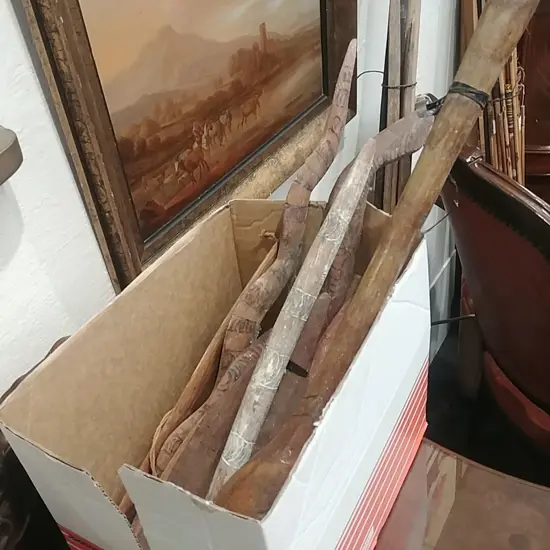 SMALL BOX ABORIGINAL PCS