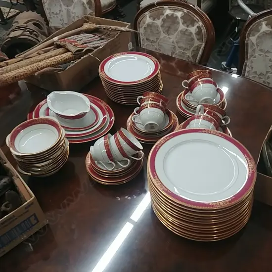 NORITAKE DINNER SERVICE
