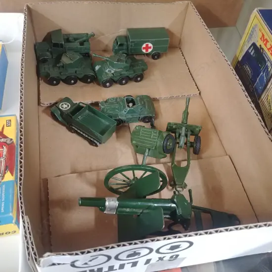 TRAY ARMY MATCHBOX & DINKY TOYS