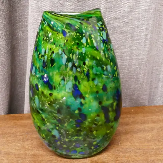 ANTHONY GENET DAISY VASE
