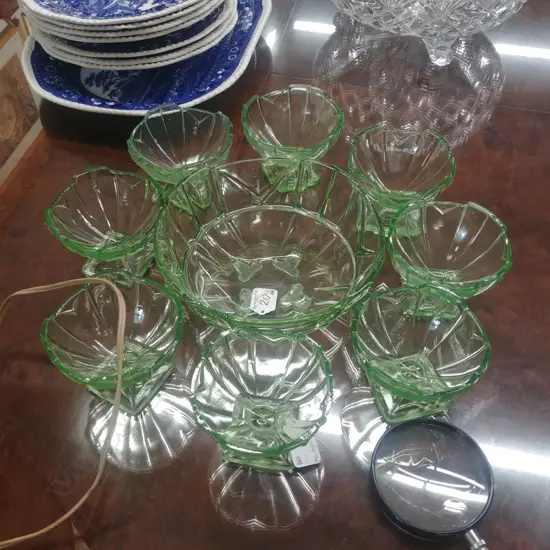 GREEN DEPRESSION GLASS DESERT SET, BOWL & 8 COMPORTS