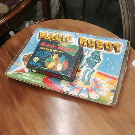 2 BOARD GAMES MAGIC ROBOT/MOUSIE MOUSE