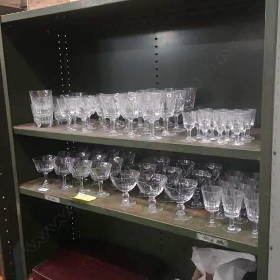 LARGE SUITE OF CRYSTAL GLASSES