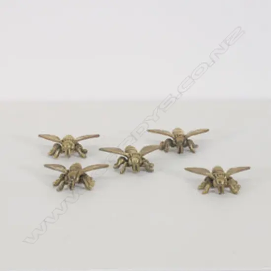 5 CAST BRASS HONEY BEES, L. 60MM