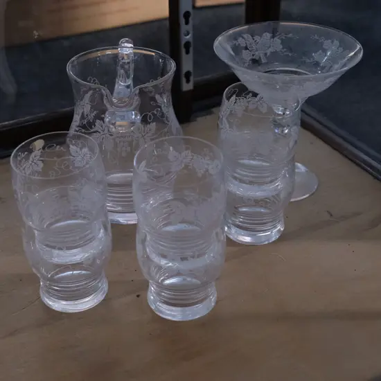 6 STUART CRYSTAL TUMBLERS,JUG+ COMPORT H 170 MM