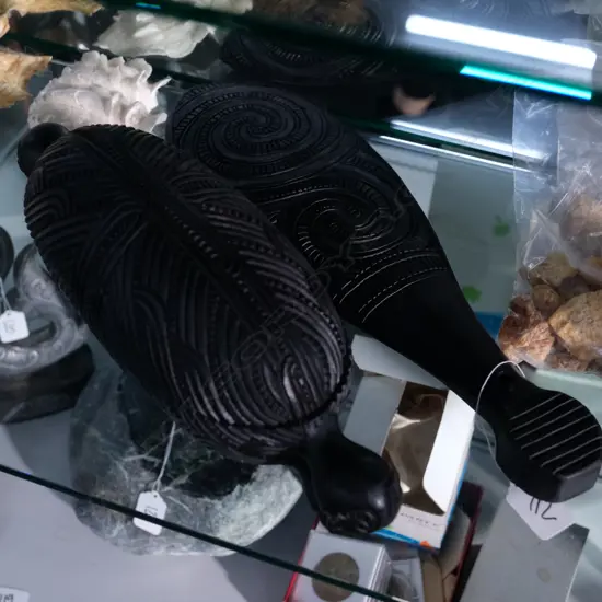 CARVED WOOD MODERN PATU & WAKA HUIA (BLACK) L. 340MM