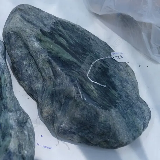 1 POUNAMU BOULDER 5KG