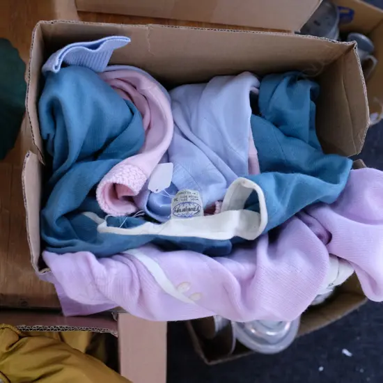 4 VINTAGE 1960S NZ WOOLEN WOMEN'S CARDIGANS/TOPS, MED