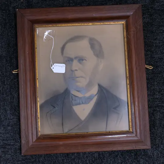 VINTAGE COLOURED PHOTO OF A GENTLEMAN