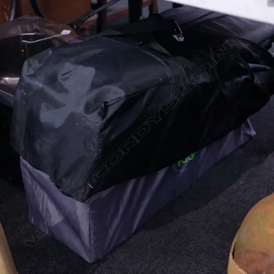 BLACK PORTABLE BABIES COT