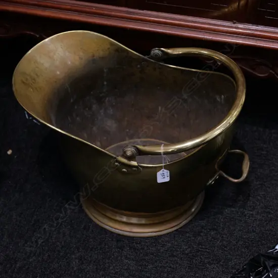 LARGE BRASS COAL SCUTTLE