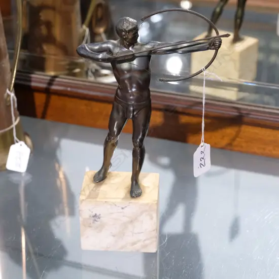 BRONZED ARCHER ON MARBLE BASE H 250 MM
