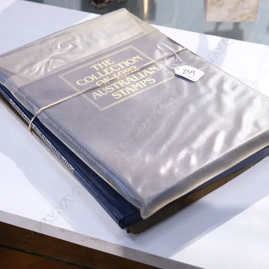 3 X THE COLLECTION OF AUSTRALIAN STAMPS